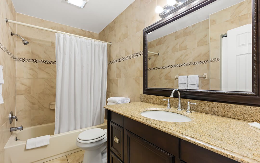 A fullshot of Efficiency Apartment Suite Bathroom.